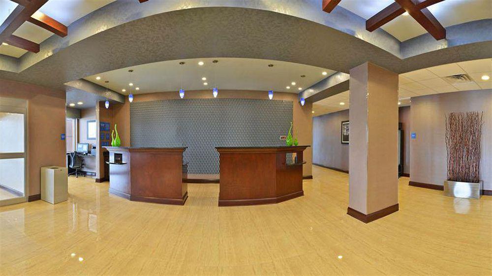 Wyndham Garden Elk Grove Village - O'Hare Экстерьер фото