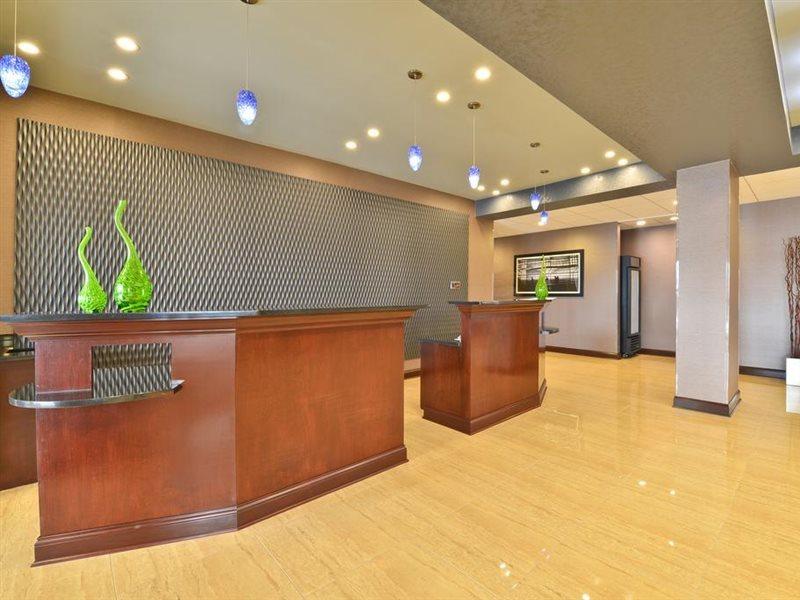 Wyndham Garden Elk Grove Village - O'Hare Экстерьер фото