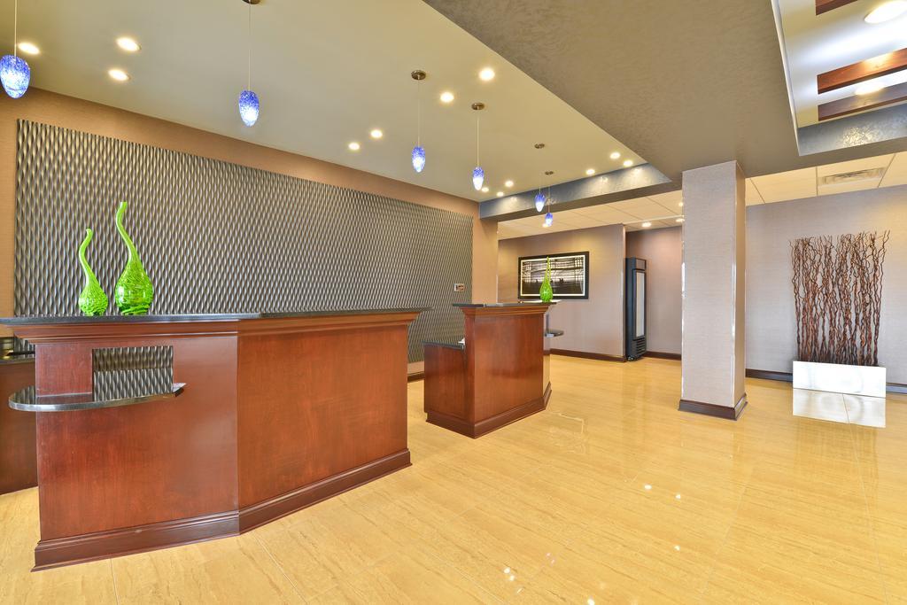 Wyndham Garden Elk Grove Village - O'Hare Экстерьер фото