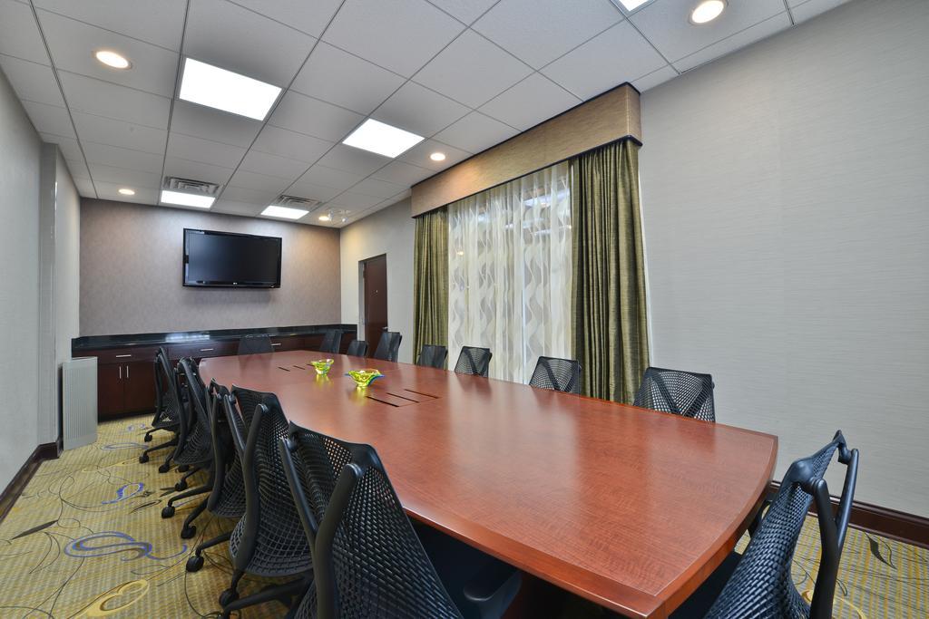 Wyndham Garden Elk Grove Village - O'Hare Экстерьер фото